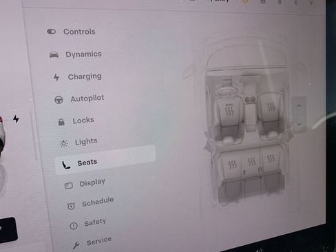 Used 2023 Tesla Model Y Long Range AWD/4WD image 25