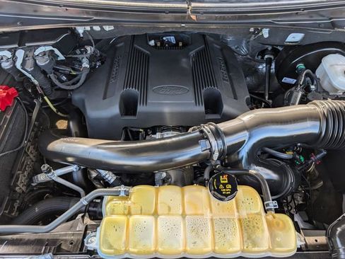 Used 2020 Ford Expedition XLT w/ Equipment Group 202A image 29