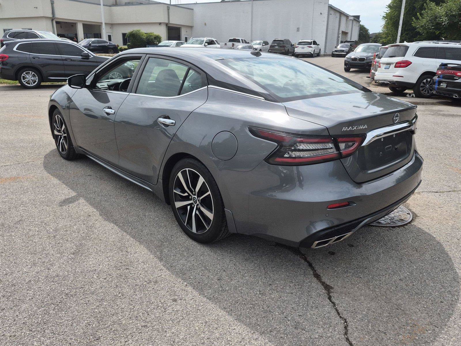 Used 2023 Nissan Maxima SL FWD image 3