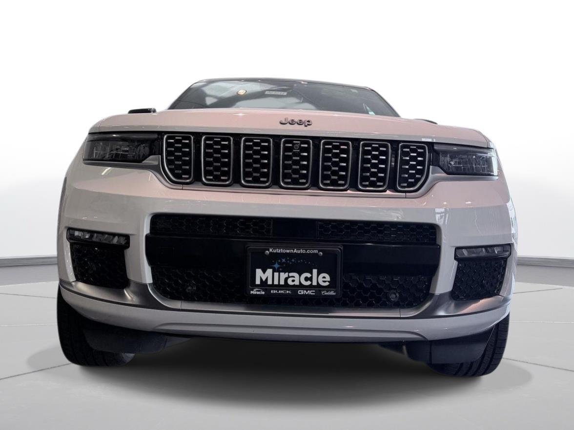 Used 2022 Jeep Grand Cherokee L Summit AWD/4WD image 16