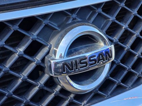 Used 2017 Nissan Frontier SV w/ SV Value Truck Package image 14