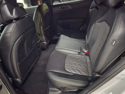 Used 2025 Kia Sportage X-Line AWD/4WD image 29