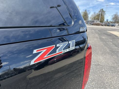 Used 2017 Chevrolet Colorado Z71 AWD/4WD image 39