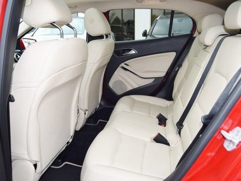 Used 2018 Mercedes-Benz GLA 250 image 31