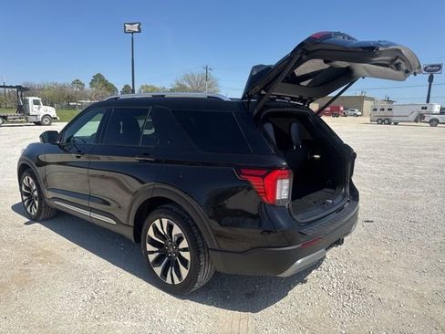 Used 2025 Ford Explorer Platinum w/ LUX Leather Package AWD/4WD image 4