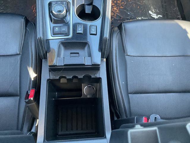 Used 2023 Nissan Maxima SV w/ Floor Mat Group FWD image 11