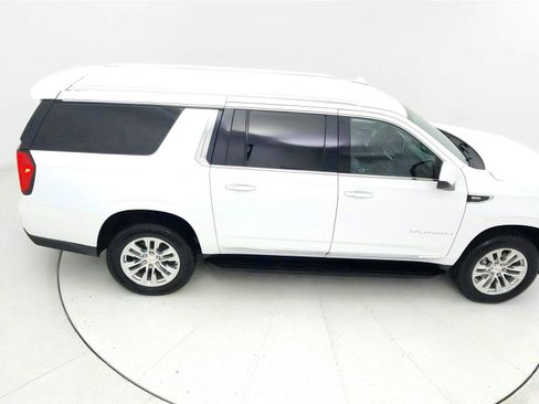 Used 2024 GMC Yukon XL SLT RWD image 18