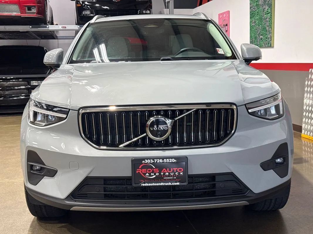 Used 2024 Volvo XC40 B5 Plus AWD/4WD image 76