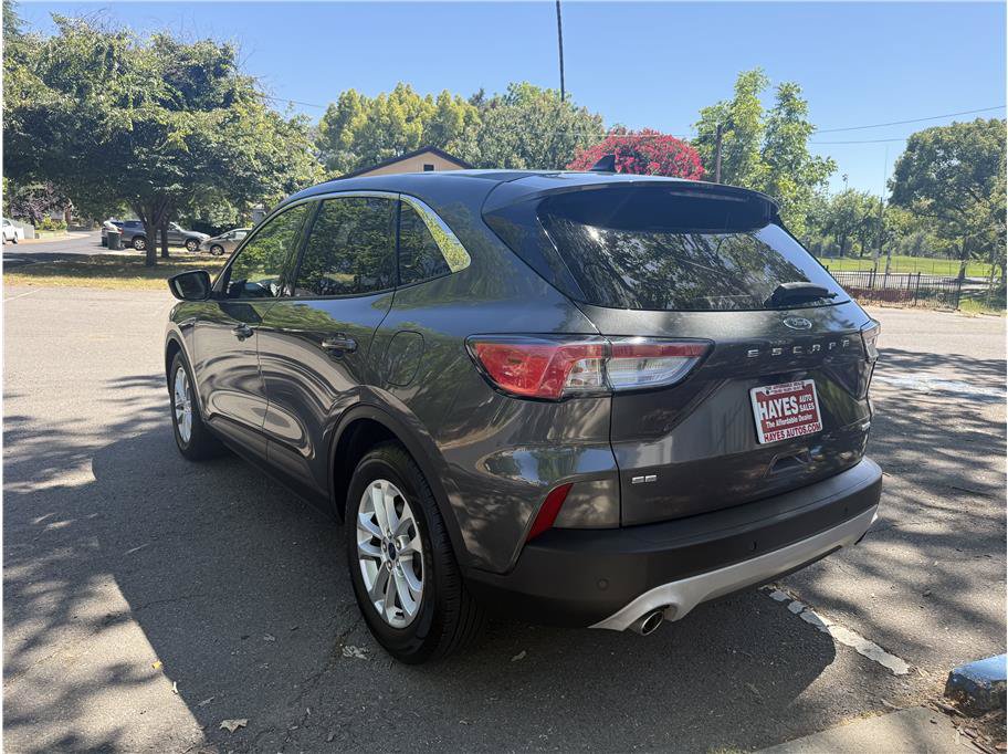 Used 2020 Ford Escape SE FWD image 7