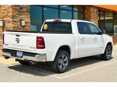 Used 2022 RAM 1500 Laramie AWD/4WD image 3