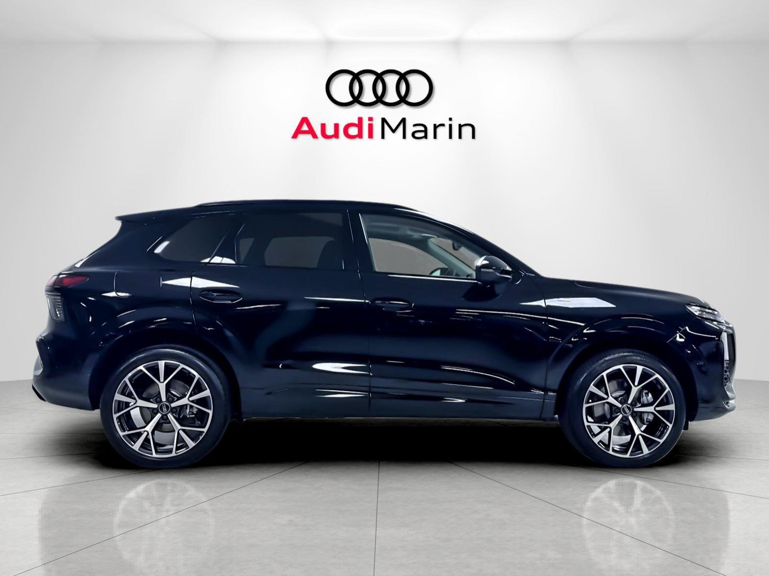 New 2026 Audi Q3 quattro 2.0T AWD/4WD image 6