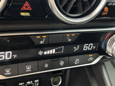 Certified 2025 Nissan Sentra SR image 16