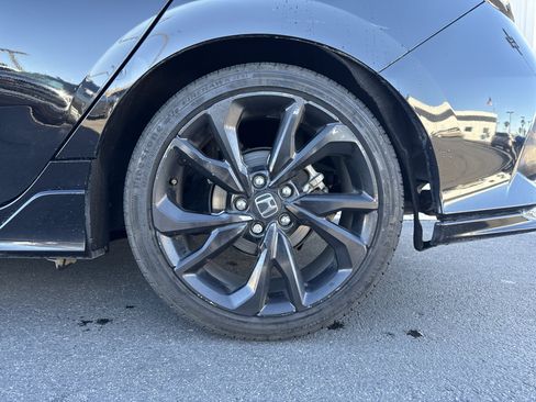 Used 2019 Honda Civic Sport Touring image 3