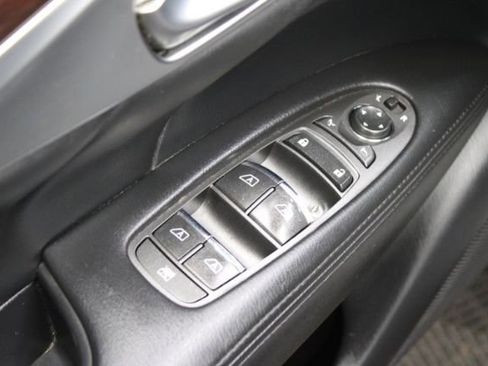 Used 2015 INFINITI Q70 L 3.7 image 8