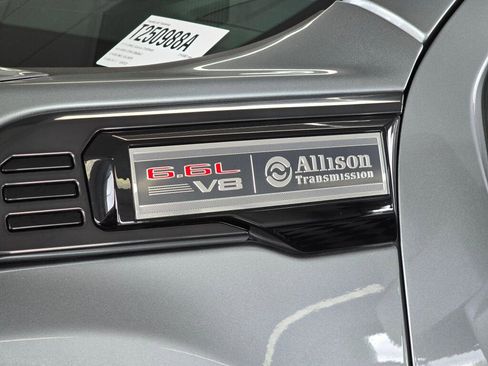 Used 2024 GMC Sierra 2500 AT4 w/ AT4 Premium Plus Package image 12