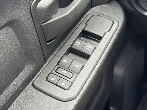 Used 2025 RAM 3500 Tradesman w/ Chrome Appearance Group image 15