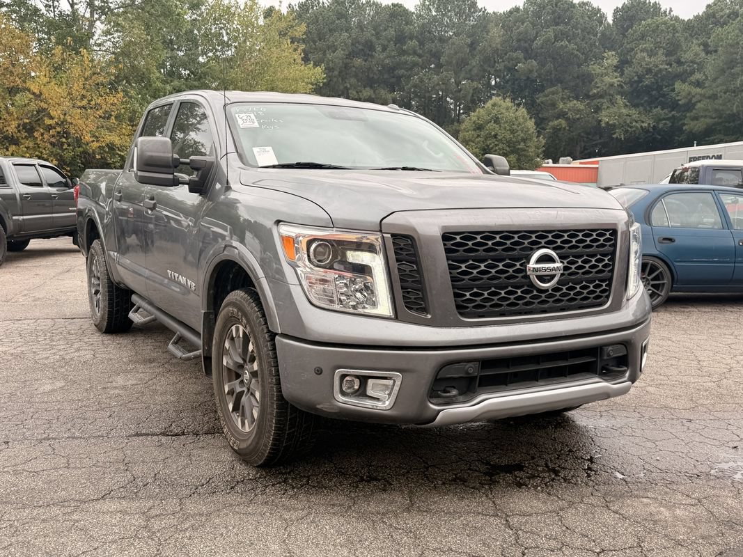 Used 2018 Nissan Titan PRO-4X w/ Pro-4x Convenience Package AWD/4WD image 5
