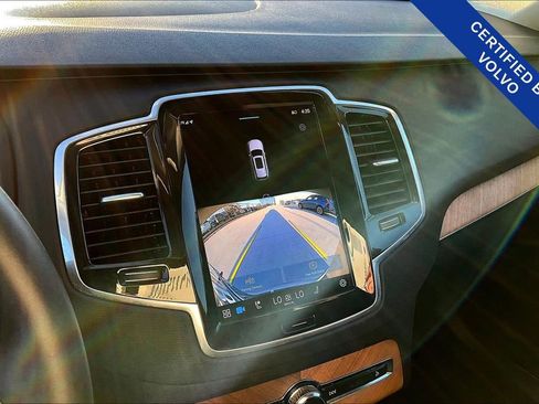 Used 2023 Volvo XC90 B5 Plus image 30