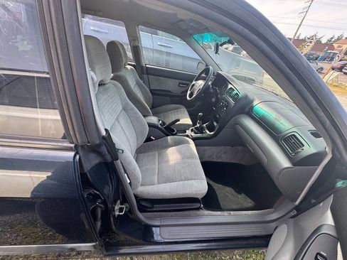 Used 2001 Subaru Legacy L image 22