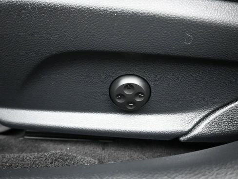 Used 2021 Mercedes-Benz C 300 4MATIC Sedan image 14