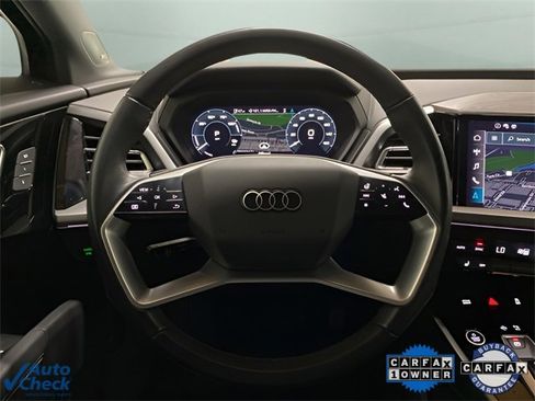 Used 2024 Audi Q4 e-tron Premium Plus image 11