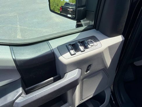 Used 2017 Ford F150 XL w/ Equipment Group 101A Mid RWD image 7