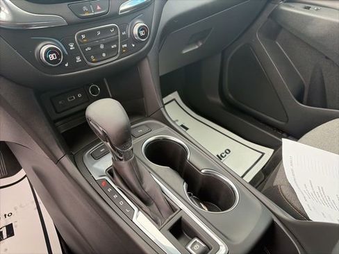 Used 2022 Chevrolet Equinox LT image 21