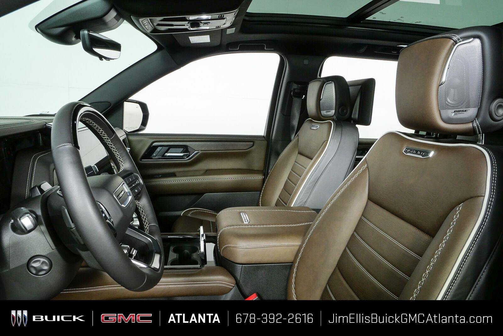 Used 2025 GMC Yukon XL Denali Ultimate w/ LPO, Floor Liner Package AWD/4WD image 6