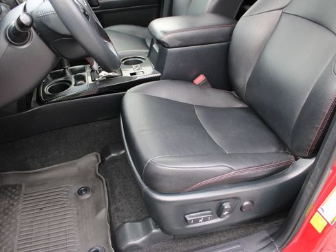 Used 2022 Toyota 4Runner TRD Off-Road Premium image 22