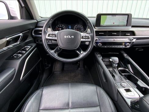 Used 2022 Kia Telluride EX w/ EX Premium Package AWD/4WD image 5