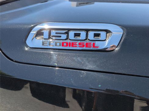 Used 2023 RAM 1500 Laramie AWD/4WD image 10