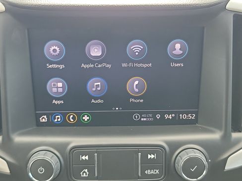 Used 2024 GMC Terrain SLT FWD image 24