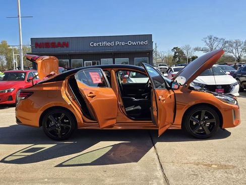 Certified 2025 Nissan Sentra SR image 13