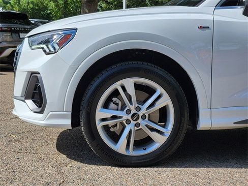 Used 2024 Audi Q3 2.0T Premium Plus image 9