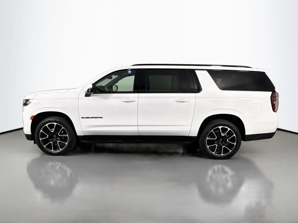 Certified 2023 Chevrolet Suburban RST w/ Luxury Package AWD/4WD image 4