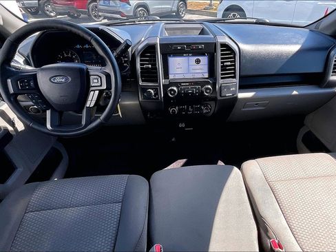 Used 2017 Ford F150 XLT w/ Equipment Group 302A Luxury RWD image 12