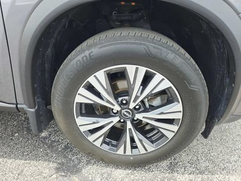 Used 2023 Nissan Rogue SV w/ SV Premium B Package AWD/4WD image 14