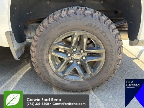 Used 2021 Chevrolet Silverado 1500 LT Trail Boss w/ Convenience Package II AWD/4WD image 19