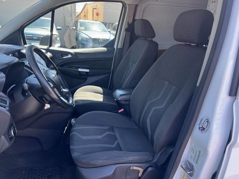 Used 2017 Ford Transit Connect XLT image 8