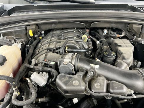 Used 2021 Jeep Grand Cherokee L Limited image 25