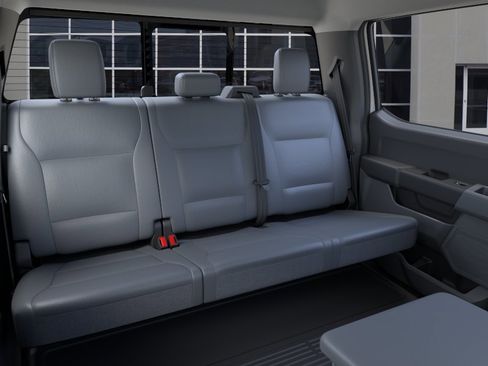 New 2026 Ford F350 4x4 Crew Cab DRW Super Duty image 11