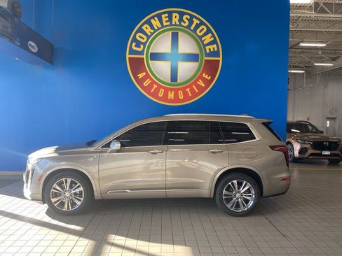 Used 2023 Cadillac XT6 Premium Luxury image 19