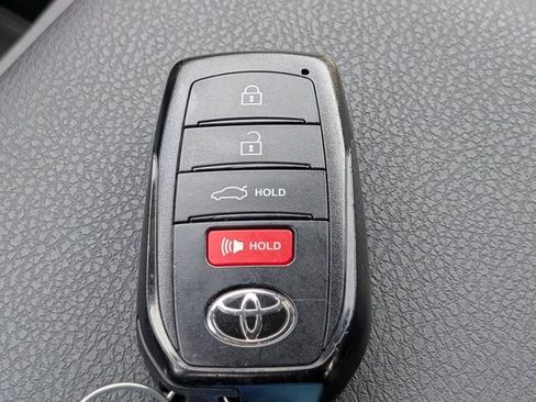 Used 2026 Toyota Camry SE FWD image 28