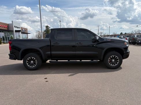 Used 2022 Chevrolet Silverado 1500 ZR2 AWD/4WD image 2