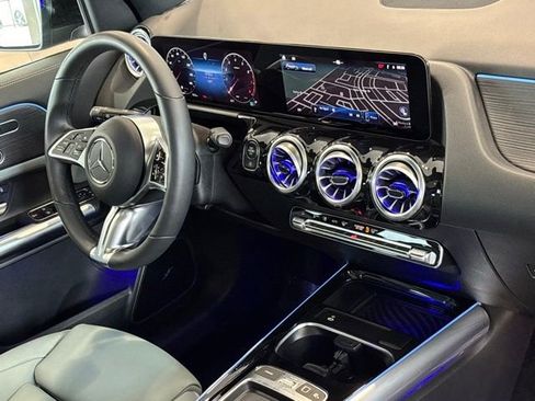 Certified 2026 Mercedes-Benz GLA 250 4MATIC image 38