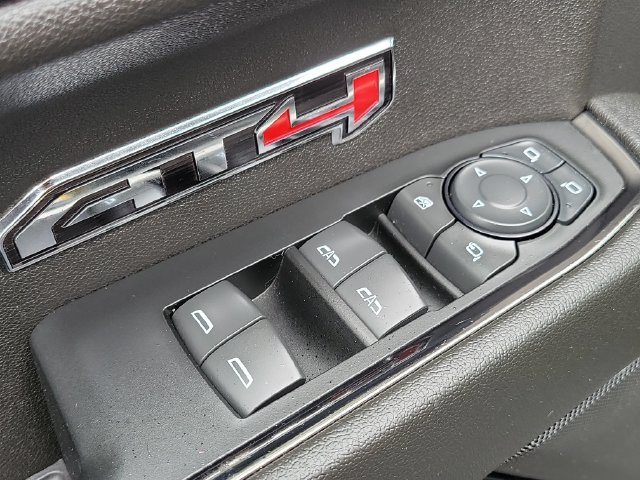 Used 2024 GMC Sierra 1500 AT4 w/ Technology Package AWD/4WD image 29