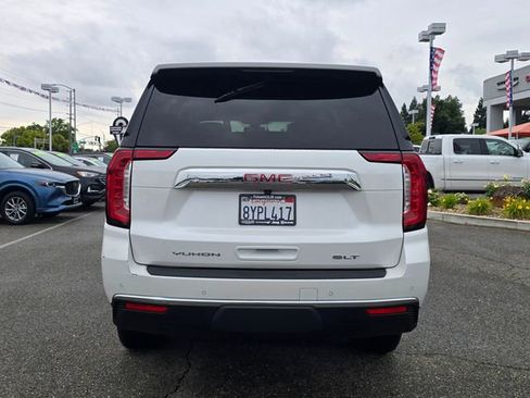 Used 2022 GMC Yukon SLT w/ SLT Luxury Package AWD/4WD image 5