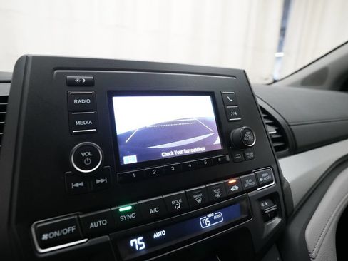 Used 2019 Honda Odyssey LX image 20