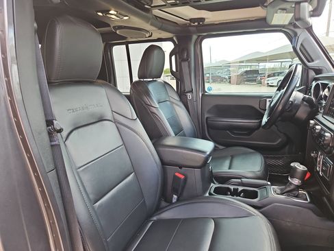 Used 2021 Jeep Gladiator Sport image 32