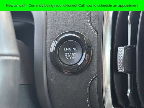 Used 2025 Ford Expedition Platinum AWD/4WD image 19